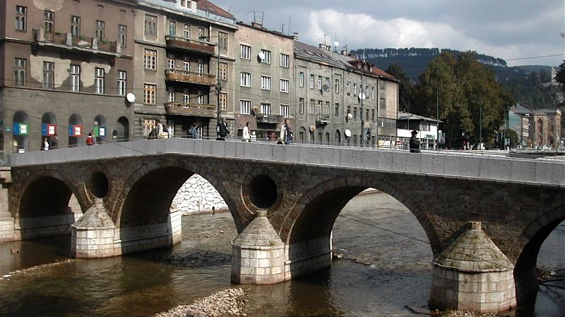 ECE VAHAPOĞLU İLE BOSNA – HERSEK ve PİRAMİTLER TURU